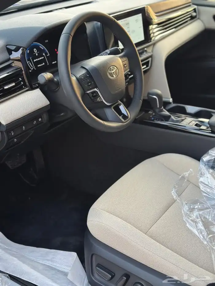 تويوتا كامرى LE هايبرد 2025 4