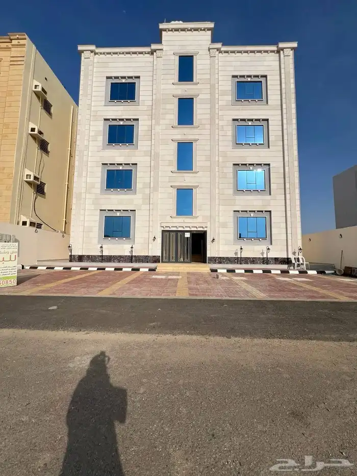 للبيع شقق تمليك بتشطيب فاخر في شمال مدينة جازان 0