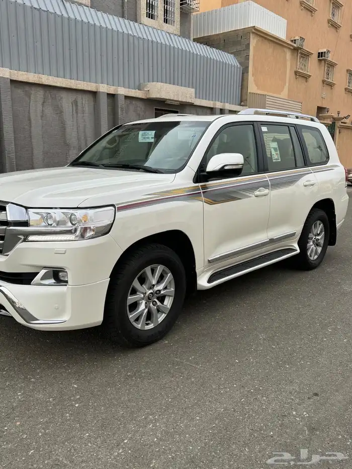 جيب لاندكروزر 2