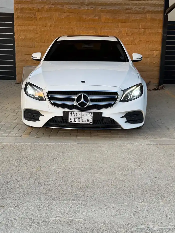 مرسيدس E200 فل كامل بحالة الوكاله 13