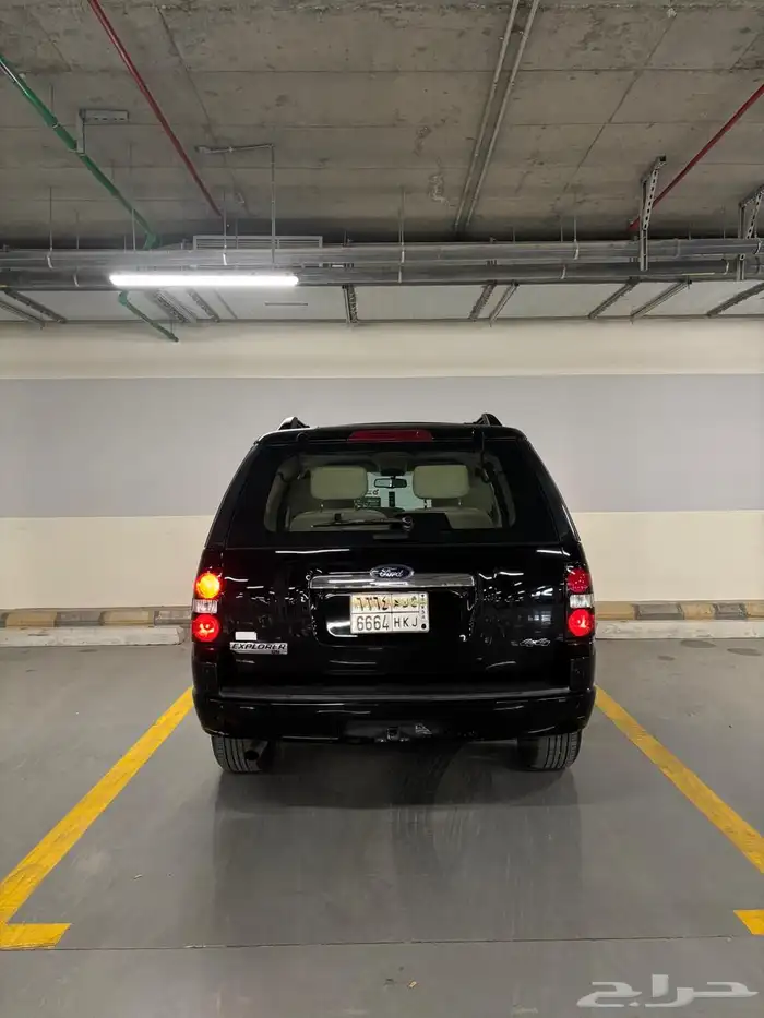 للبيع اكسبلورر 2010 اسود 26