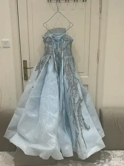 فستان ملكه شبه جديد لبسه واحده فقط مقاس 6متوسط index