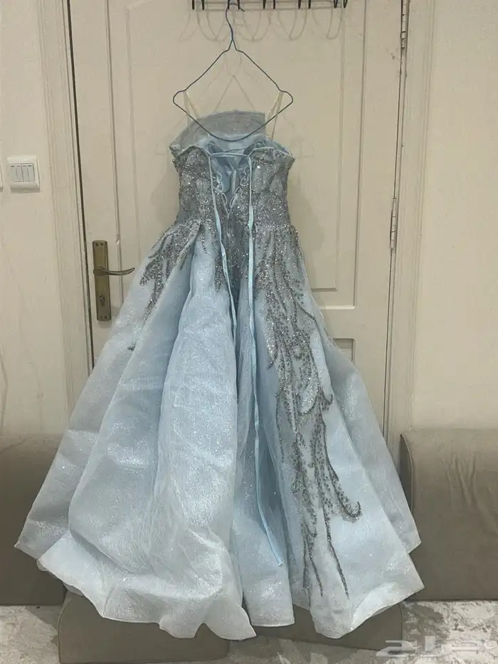 فستان ملكه شبه جديد لبسه واحده فقط مقاس 6متوسط 1