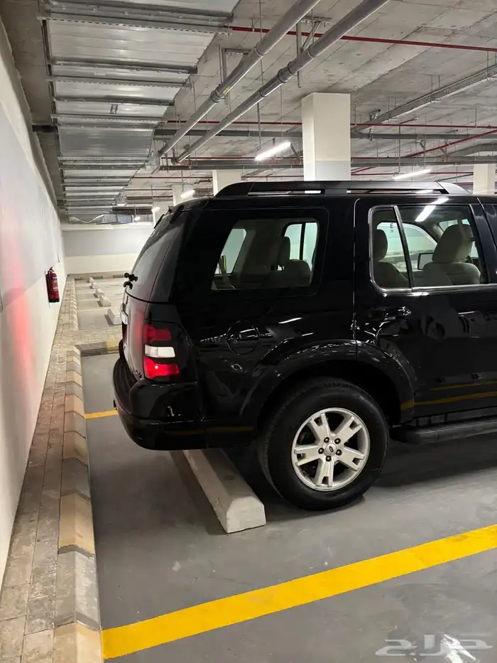 للبيع اكسبلورر 2010 اسود 6