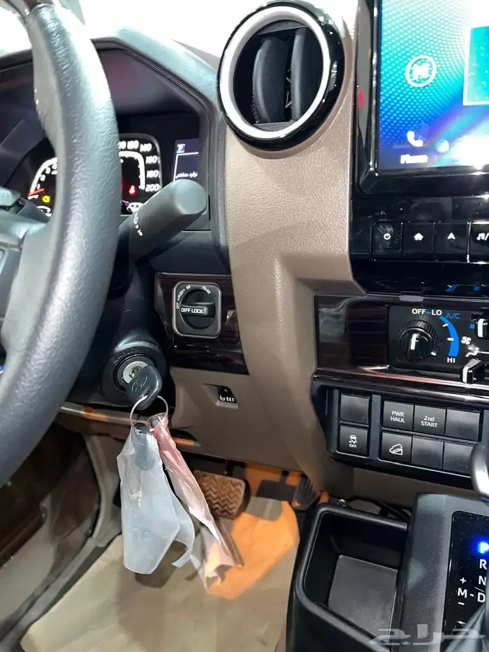 شاص تويوتا غمارتين 2025 فل كامل رفرف سعودي ديزل 2.8 14