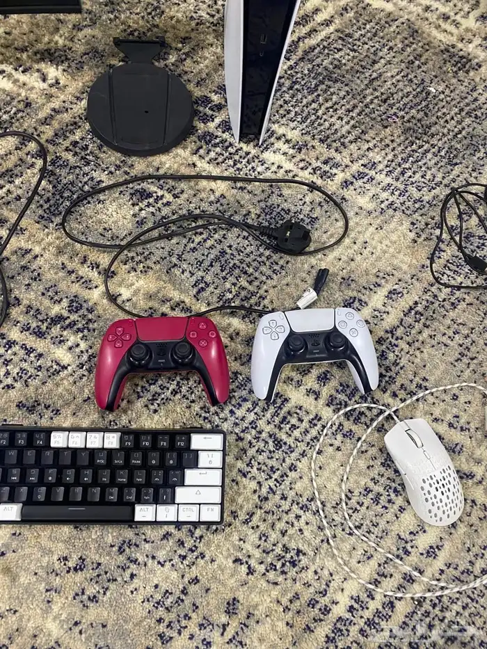 سوني 5 شبة جديد   شاشة 120 هرتز ايسر HDR 2