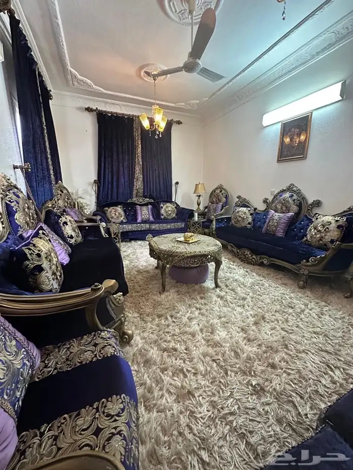 كنب مجلس ملكي فاخر للبيع 1