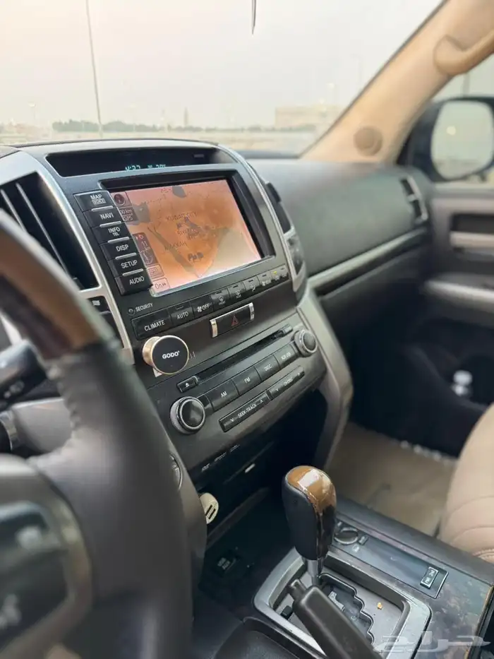 جيب لاند كروزر 2010 5