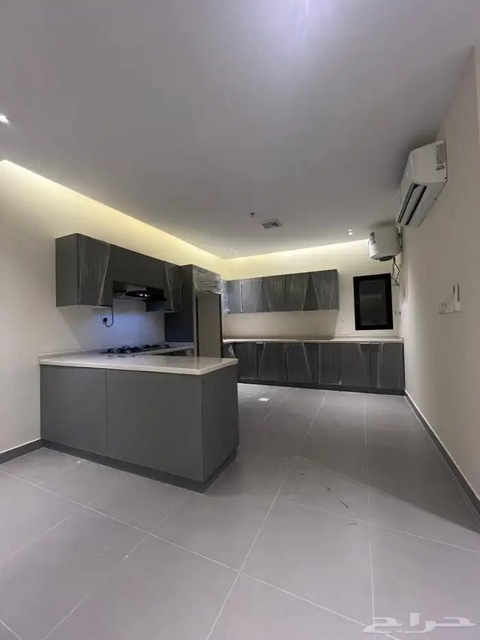 للإيجار شقه في حي الشبيلي مكيفات راكبه ومطبخ 7