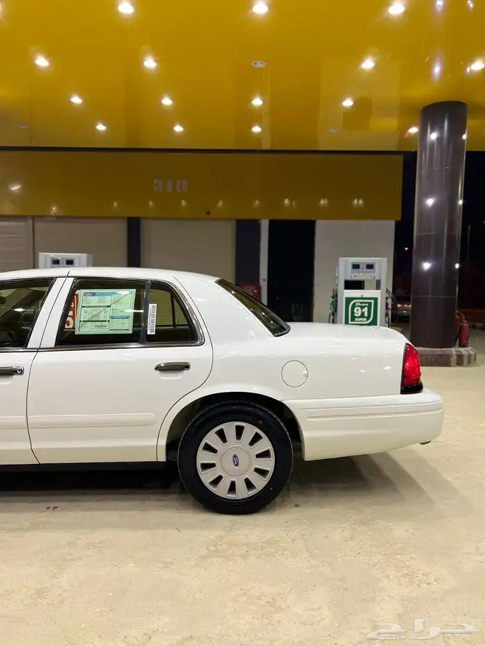 فورد بوليسي فدرالي 2007 مخزن ماشي 56 الف فقط شرط 17