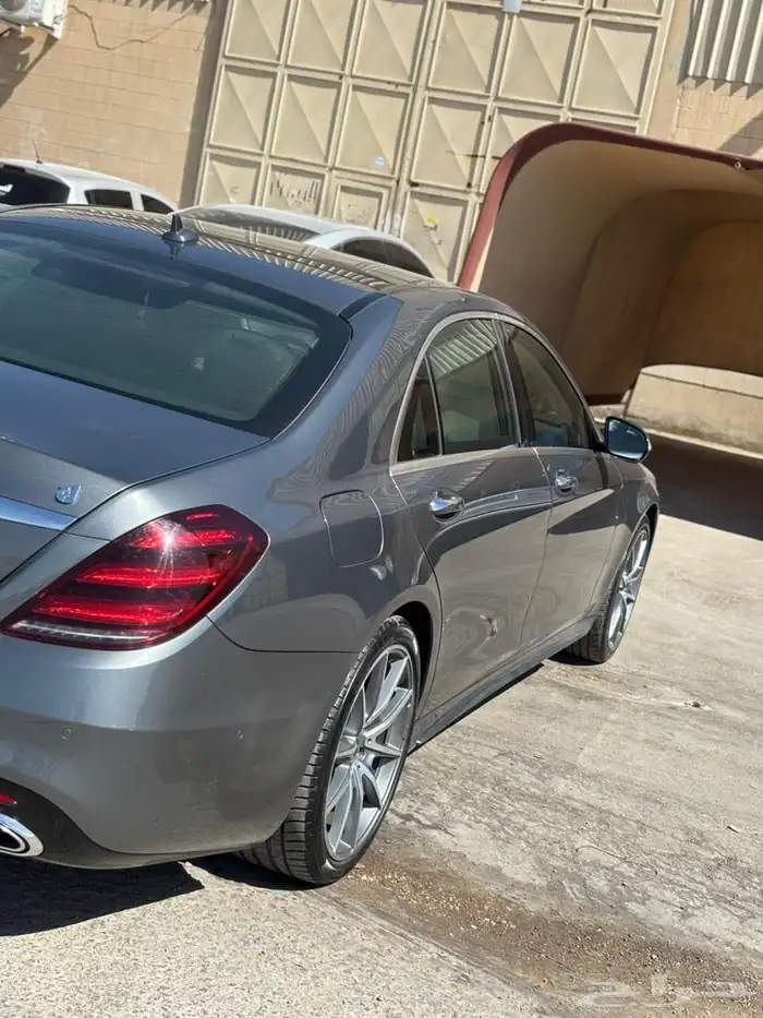 مرسيدس 2018 البيع مستعجل 11