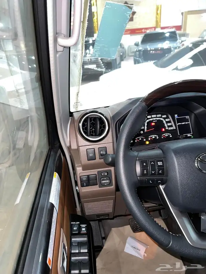 شاص تويوتا غمارتين 2025 فل كامل رفرف سعودي ديزل 2.8 18