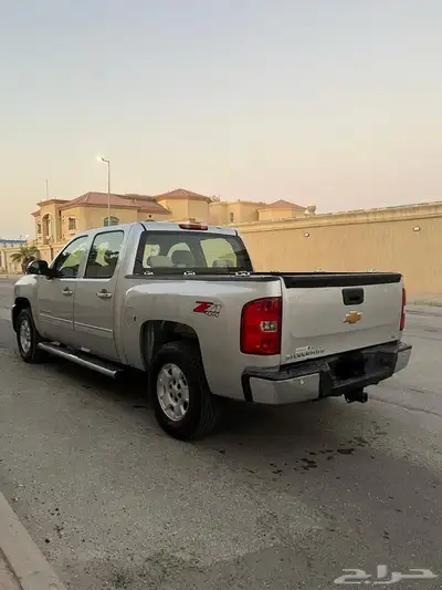 للبيع شفرولية سلفرادو دبل Z71 موديل 2013 index