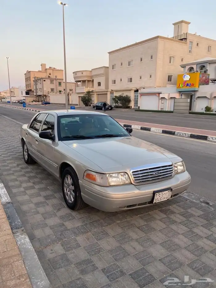 للبيع فورد فكتوريا 2008 0