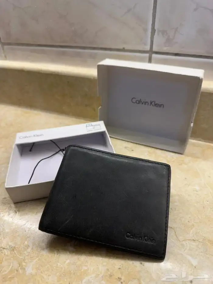 محفظة كالفن كلاين رجالية 0