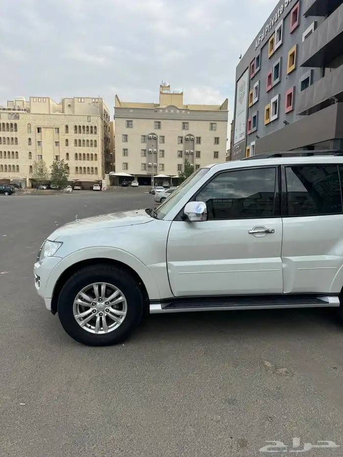 باجيرو 2017 فل كامل 3800 5