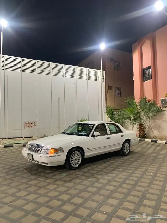 فورد ماركيز 2010 1