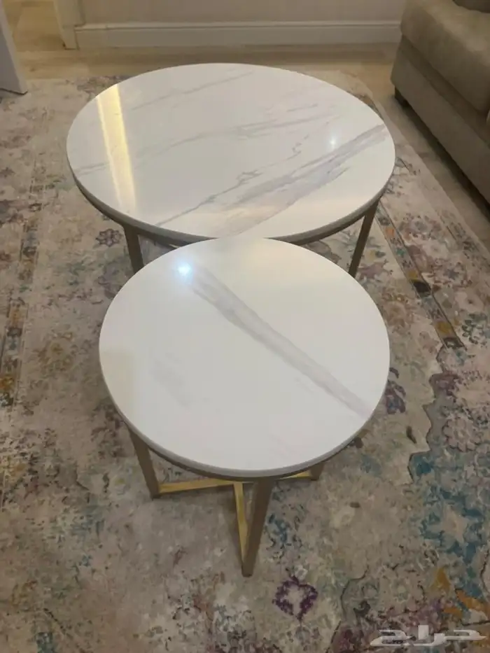 طاولتين رخام كبيره وجانبيه 150 الموقع صامطه 2