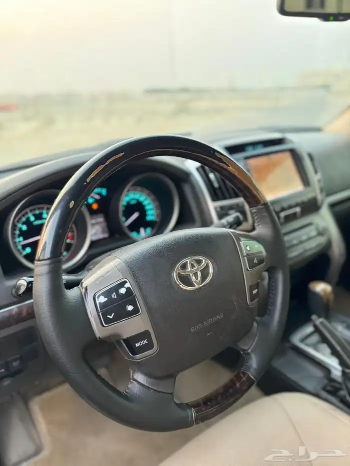 جيب لاند كروزر 2010 6