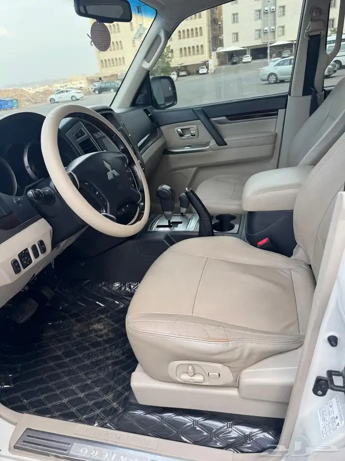 باجيرو 2017 فل كامل 3800 12