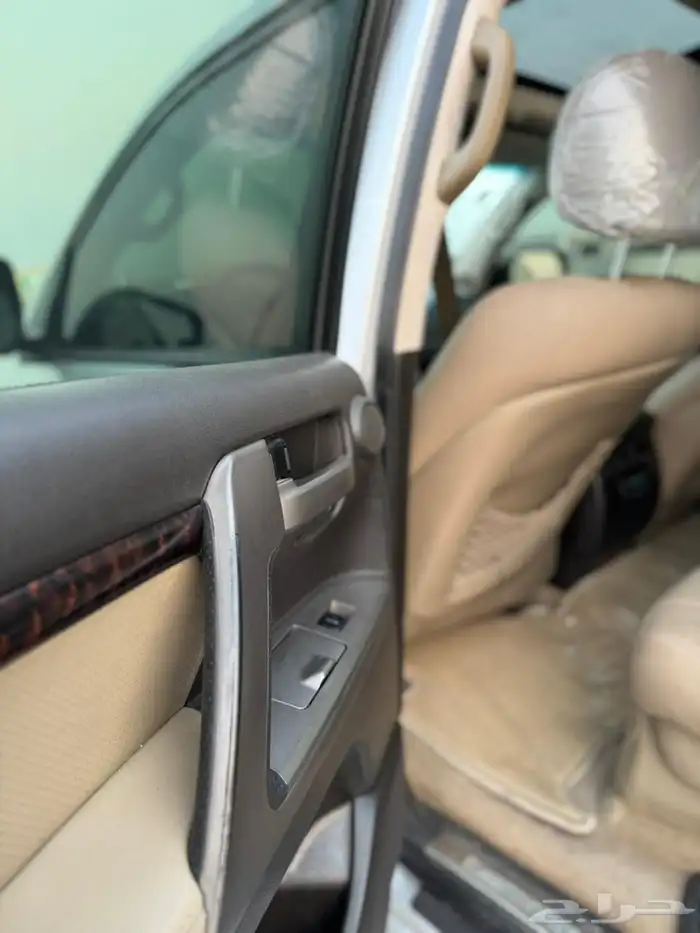 جيب لاند كروزر 2010 12