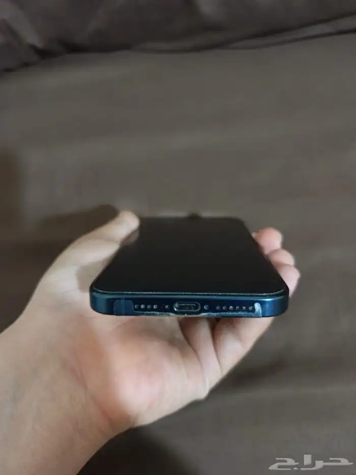 للبيع آيفون15بروماكس نظيف 3