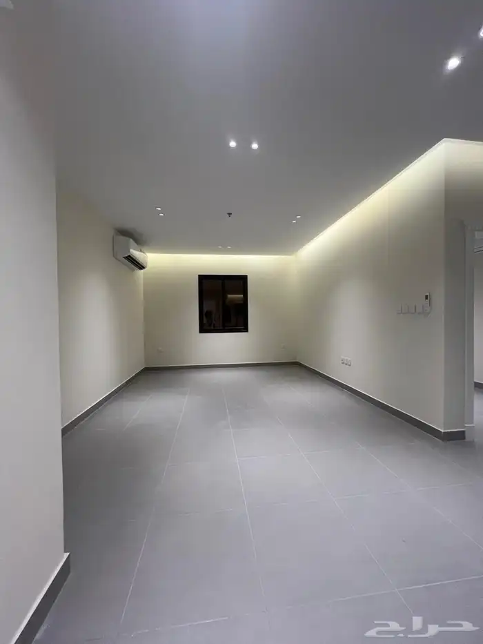 للإيجار شقه في حي الشبيلي مكيفات راكبه ومطبخ 3