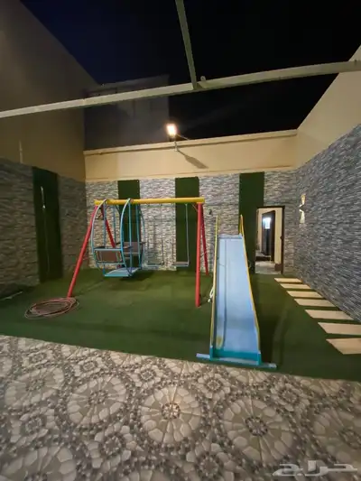 استراحه مميزه بمخطط الرياض 900 متر مع ملعب كره ومباني index