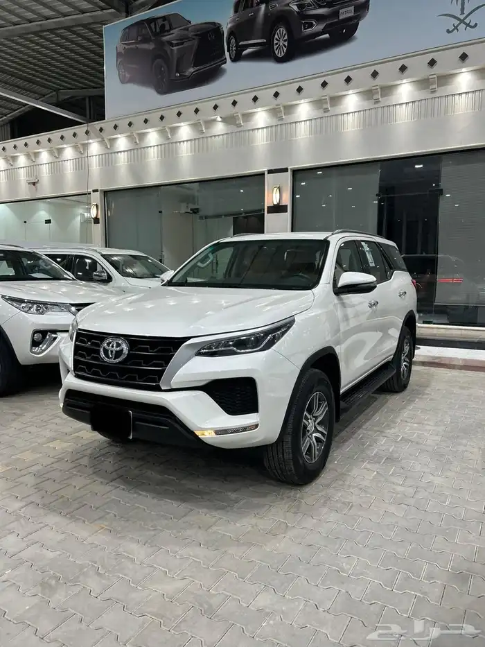 تويوتا فورتشنر ديزل 2022 دبل - عداد 125 الف كيلو فقط 1