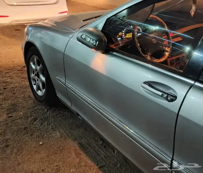 مرسيدس فياقرا 2004 للبيع 3