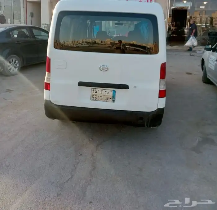باص او فان ديهاستو نقل بضائع 2015 للبيع 0