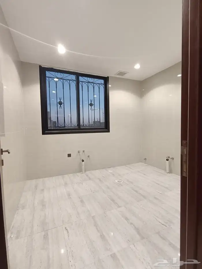 دور اول للبيع حى الجنادرية مخطط المعالى 10