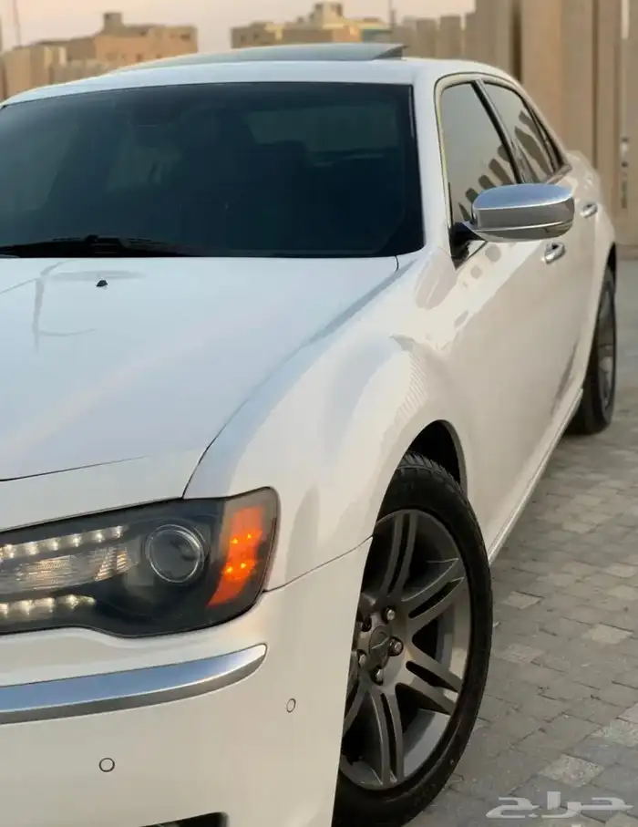 للبيع كرايسلر C300 2012 نظيف جدا 17