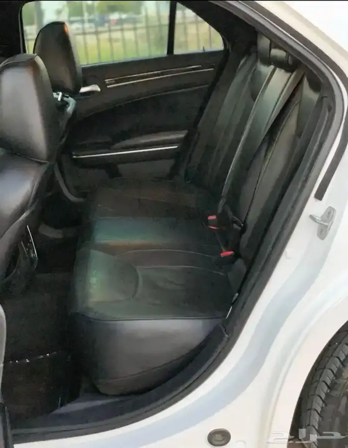 للبيع كرايسلر C300 2012 نظيف جدا 0