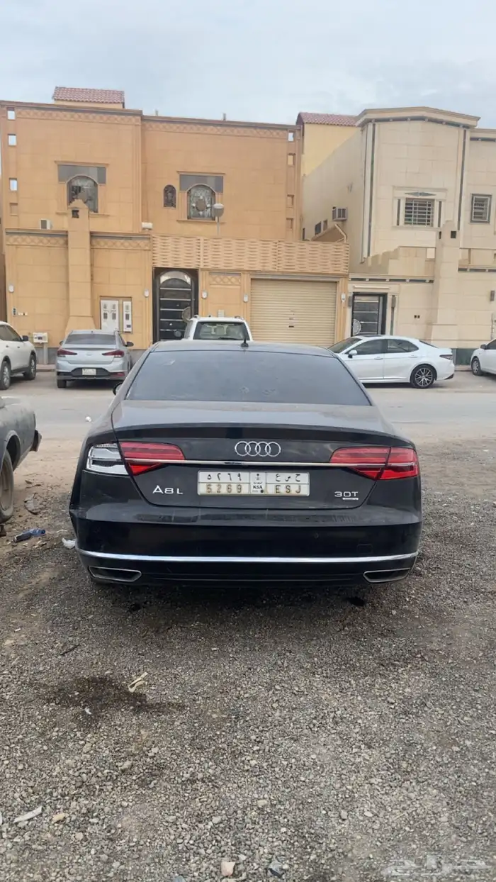 اودي A8L 1
