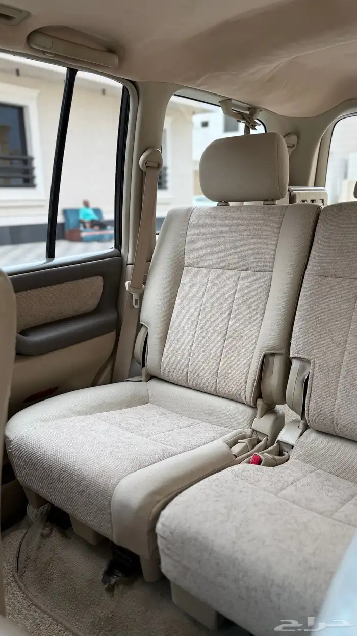 لاندكروزر 2005 11