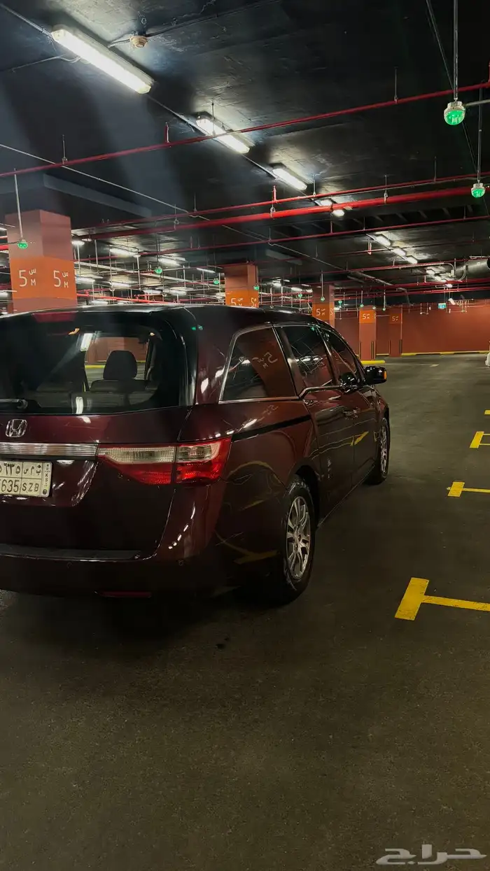 للبيع هوندا اودسي عائلية موديل 2012 9