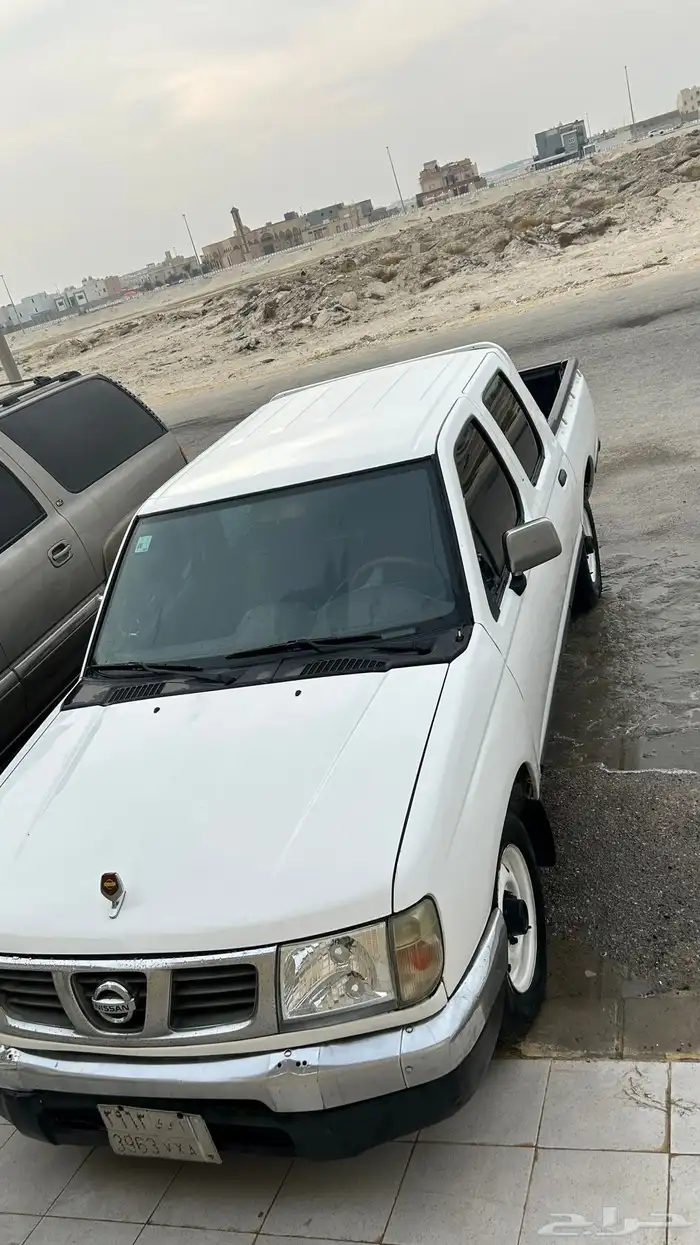 نيسان داتسن الموديل 2003 4