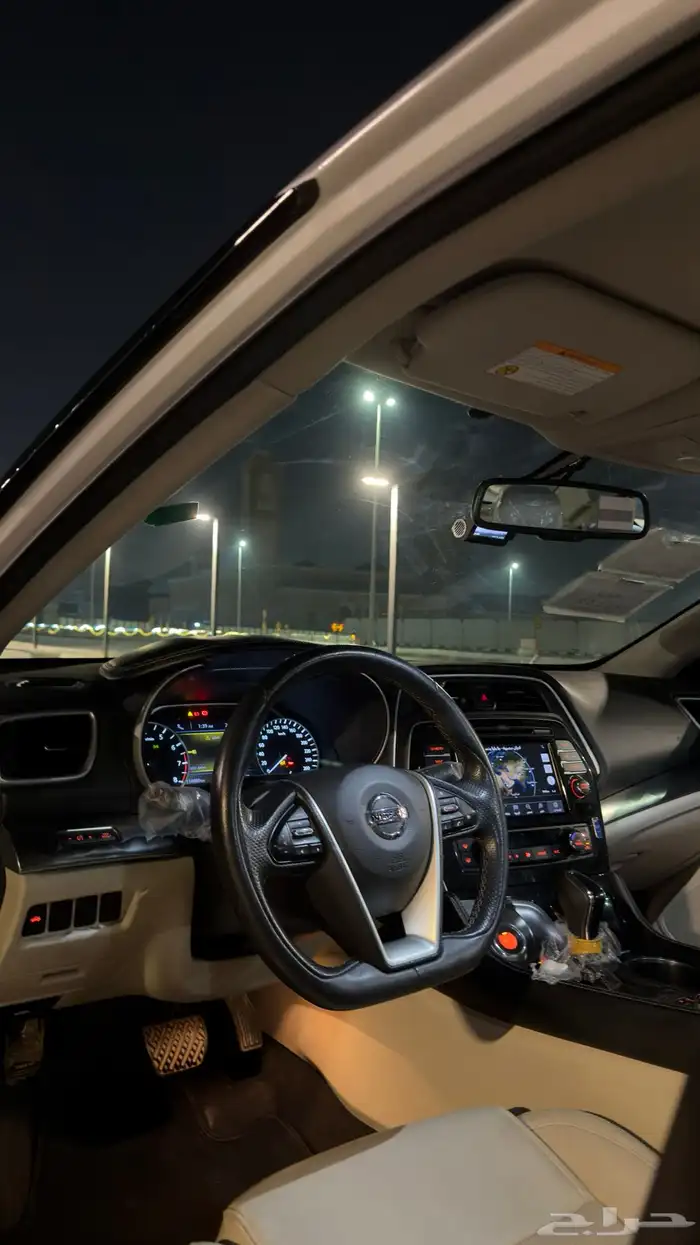 للبيع نيسان مكسيما 2022 25