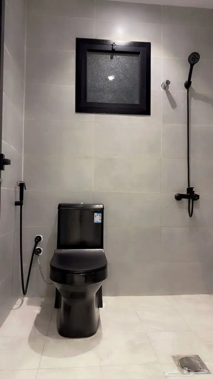 استديو جديد فاخر للايجار 6