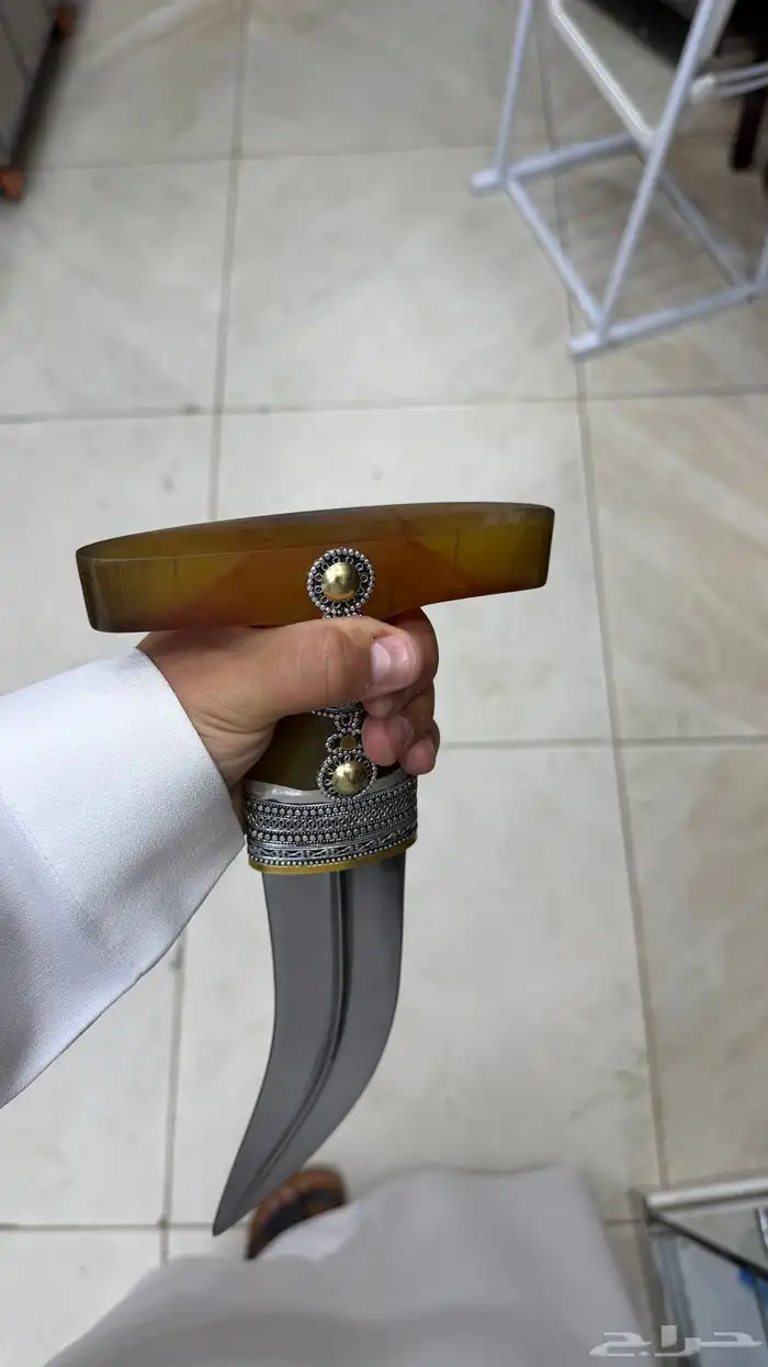 جنبية حك زراف مطرح 8 2