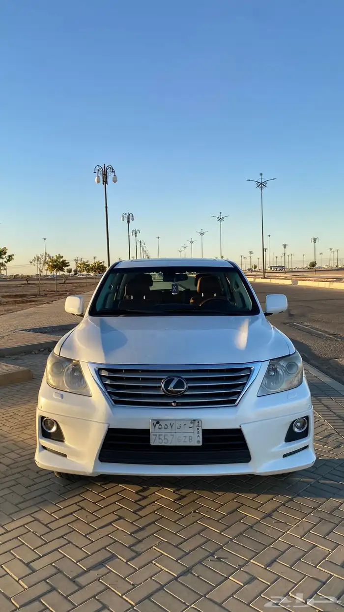 لكزس 2011 سعودي فل كامل 10