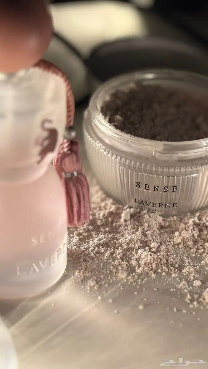 مصوره منتجات خمس صور مقابل منتج 7