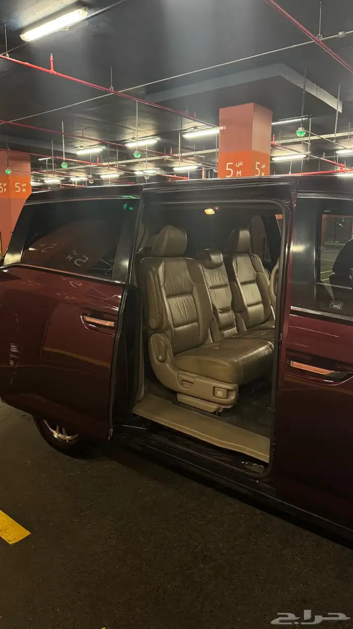 للبيع هوندا اودسي عائلية موديل 2012 7