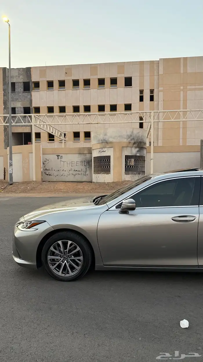 لكزس 2023 هايبرد اول مالك من الوكاله 8