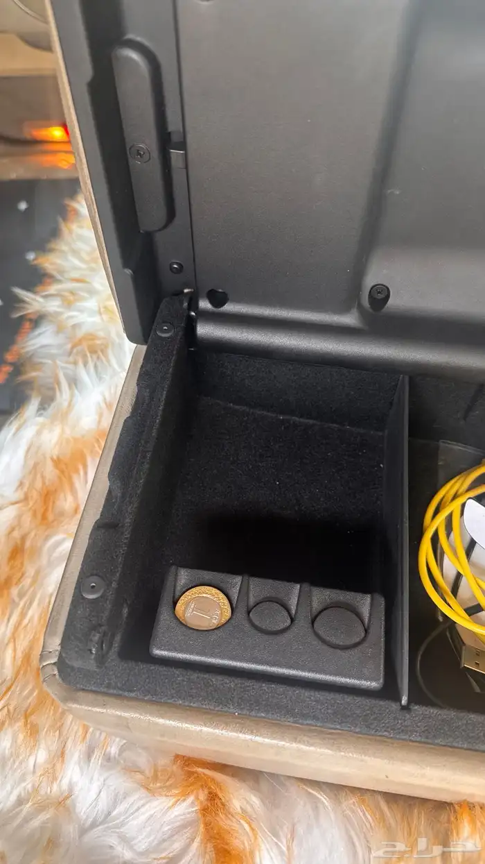 لنكولن تاون كار لارج 8