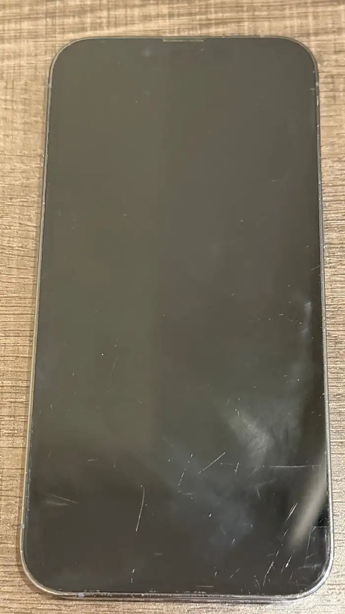 ايفون 13 برو 1