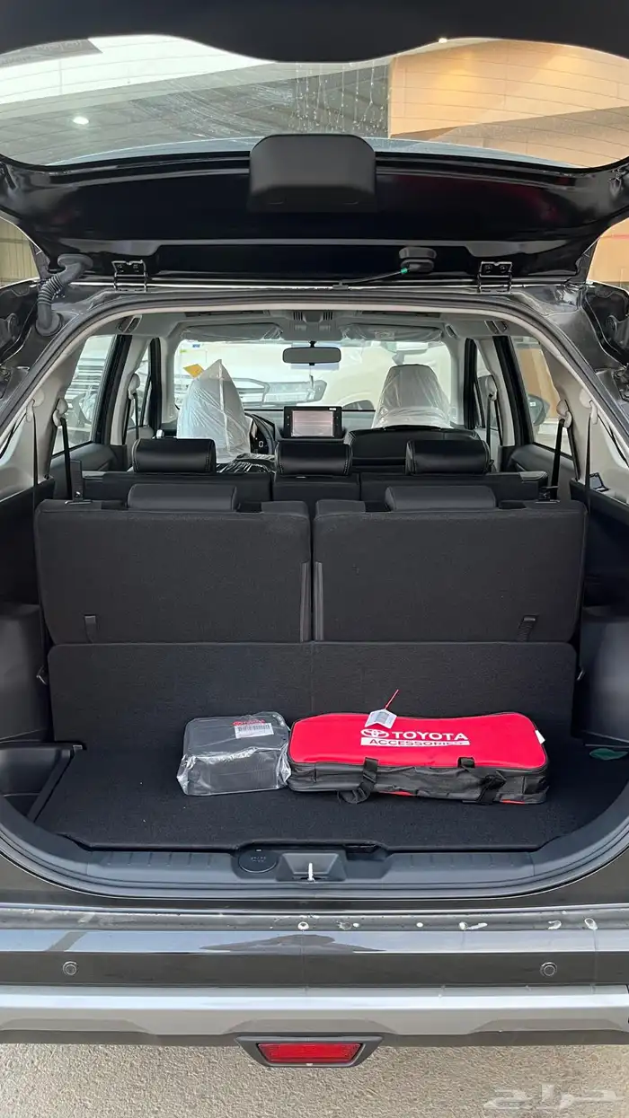 تويوتا فيلوز GLX 2025 كاش واقساط 3