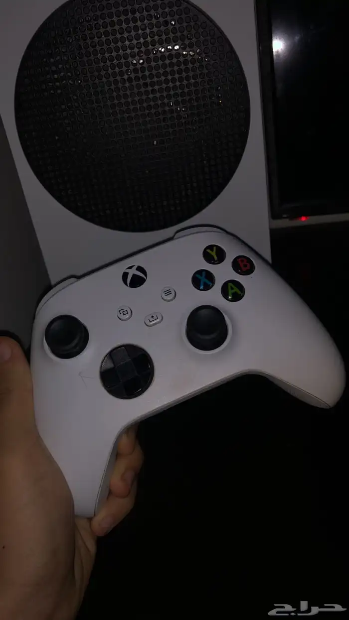 Xbox series S للبيع على السوم 4