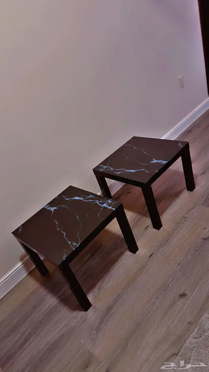 طاولتين IKEA بحالة ممتازة للبيع 0